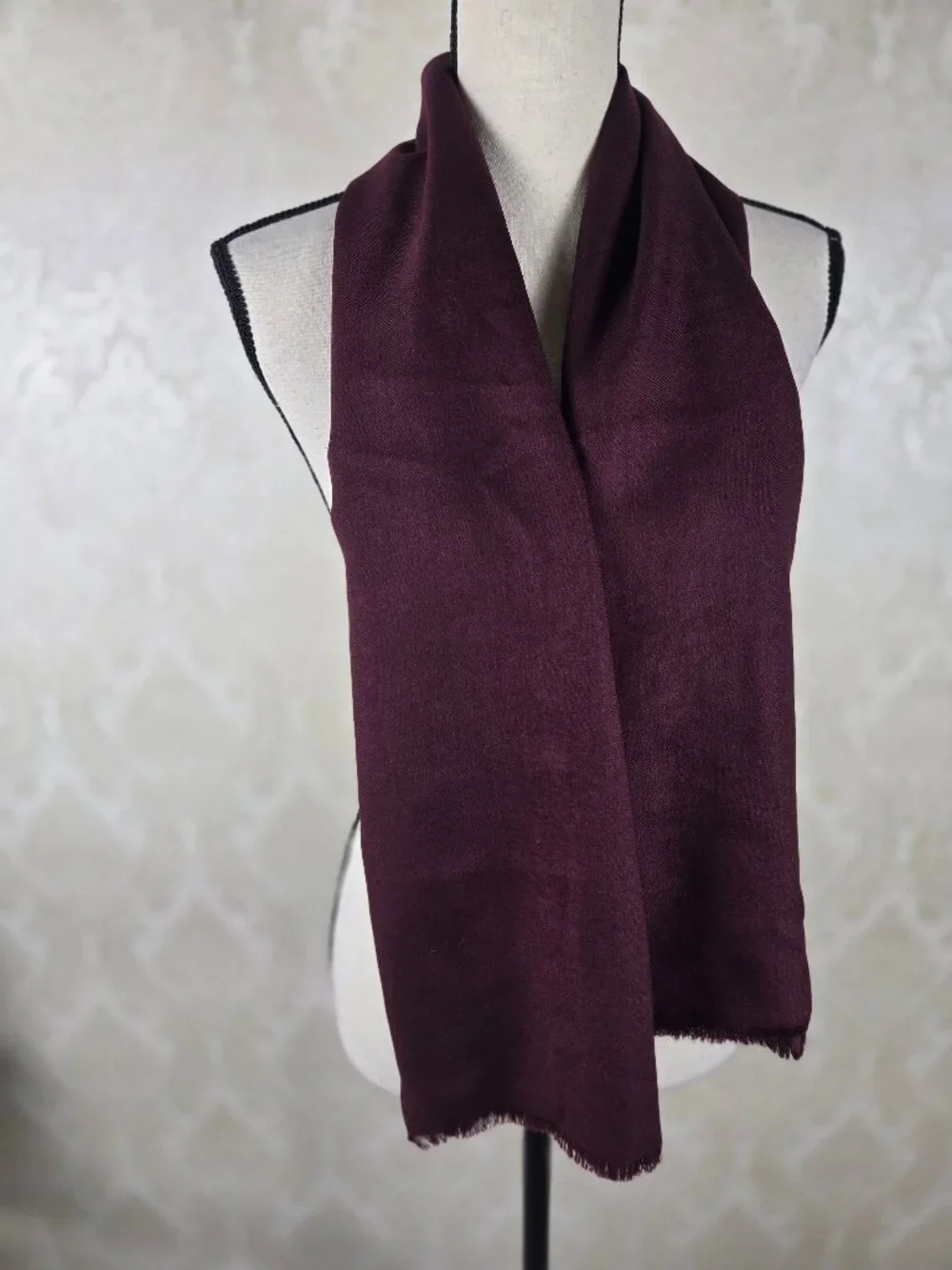 Lands' End Reversible Oblong Scarf Paisley/Solid Silk/Wool Small Fringe Gifts